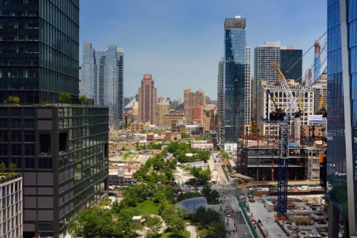 Maniac arrested for allegedly slapping 2 kids, including toddler, on NYC's High Line: cops