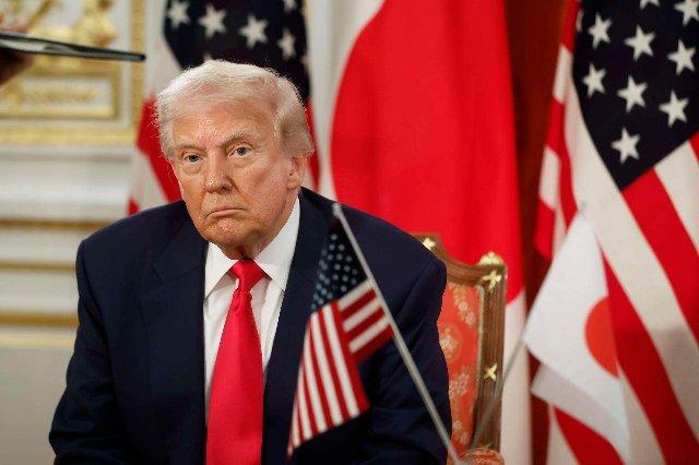 Donald Trump reconoce entre risas que provoca turbulencias financieras