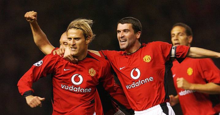 Man Utd legend rushed to hospital after suffering sickening collision