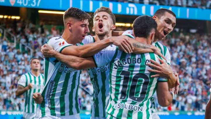 El Córdoba frena al Almería