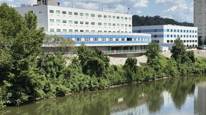 Investigation finds flood risk threatens 170 U.S. hospitals