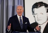Joe Biden dice que Estados Unidos atraviesa días oscuros: “Somos más poderosos que cualquier dictador”