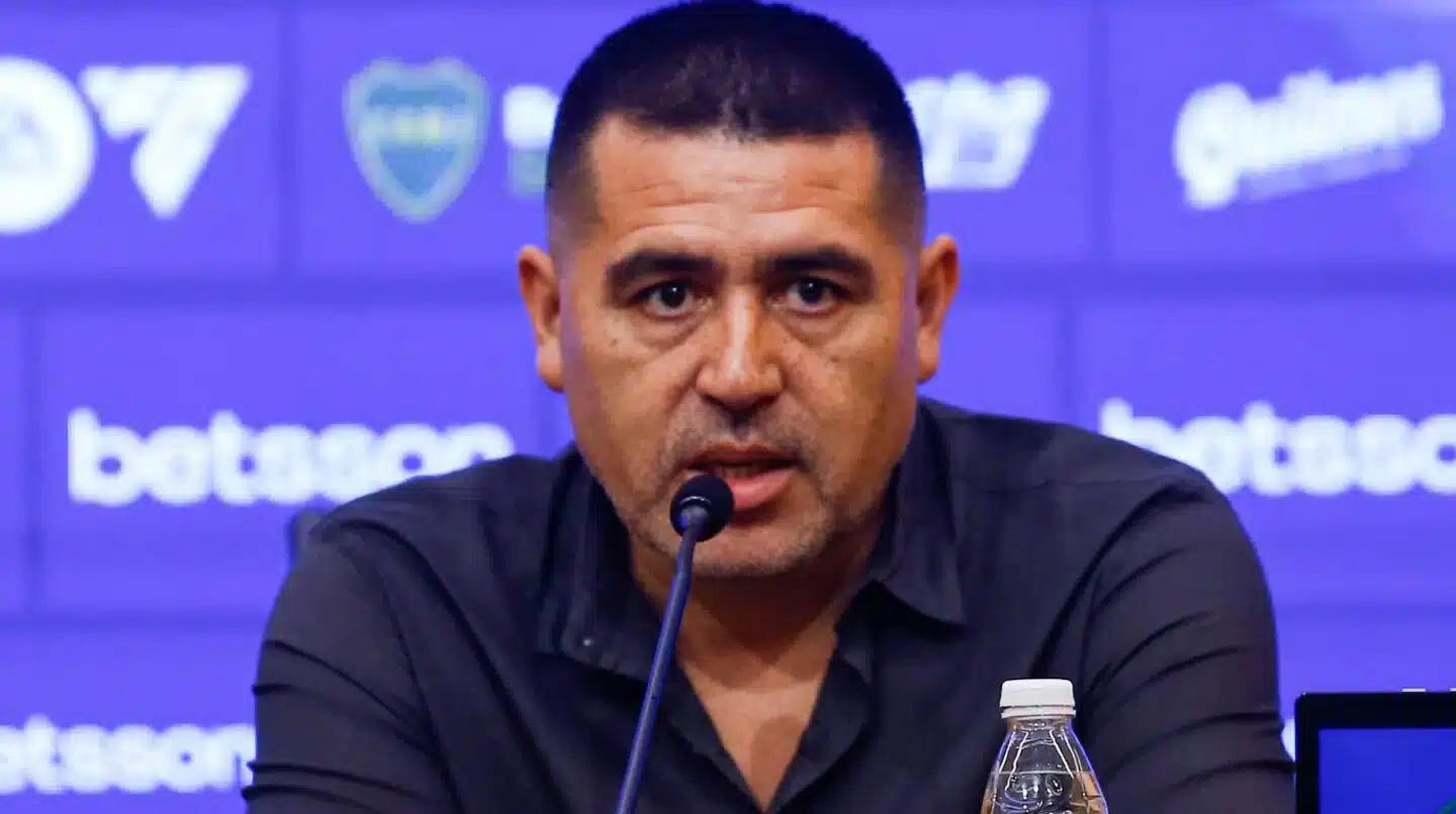 Mercado de pases: Juan Román Riquelme aceleraría la salida de un jugador relegado en Boca