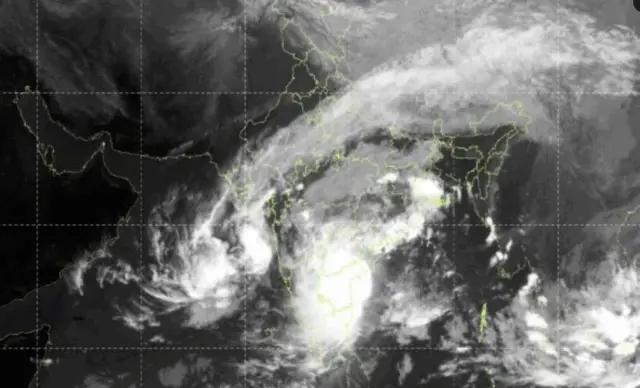 Cyclone Montha Landfall Process Begins, Rain Intensity Increases In Odisha