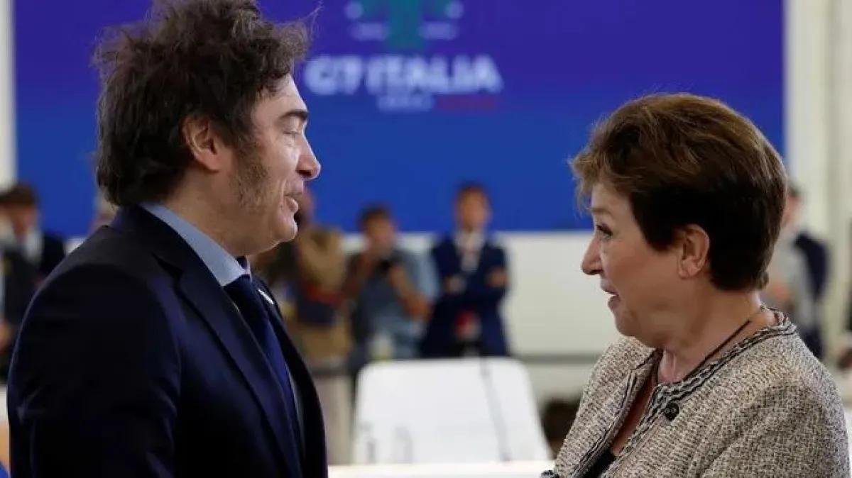 FMI vuelve a insistir: Argentina debe acumular reservas para volver a los mercados