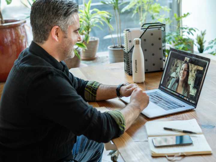 En Estados Unidos: los 4 empleos desde casa que pagan más de 43 dólares la hora