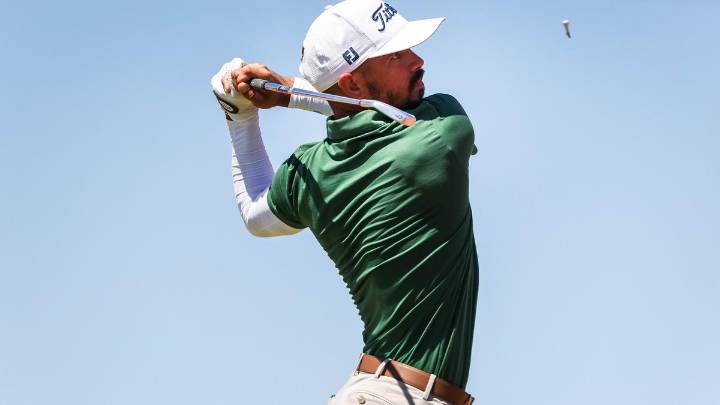 Golf 
                                          Premium
                                        Last