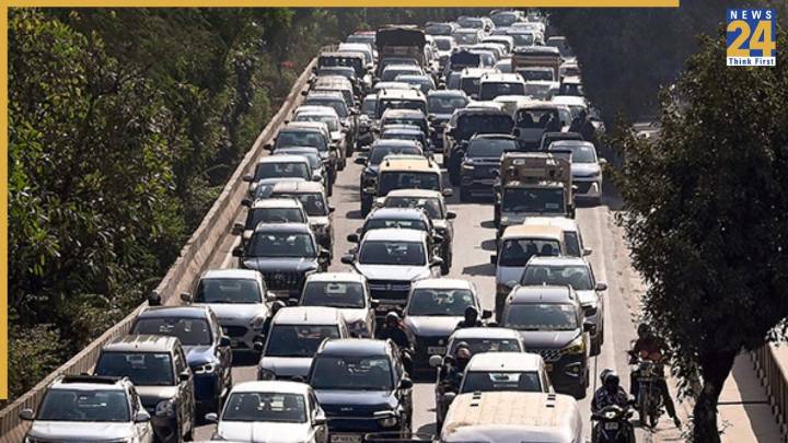 Noida Traffic Alert: Curbs near Noida Stadium on October 1 and 2 ahead of Dussehra and idol immersion