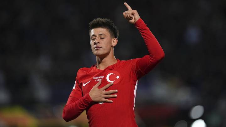 Arda Güler se luce en la victoria de Turquía contra Bulgaria con un golazo