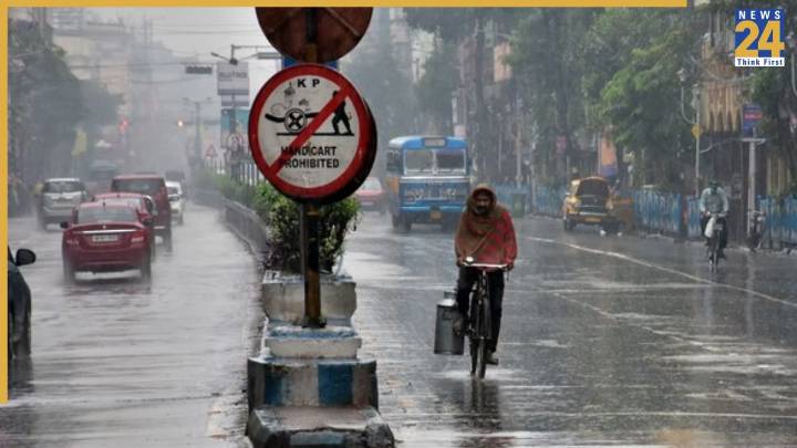 IMD Weather Update - Heavy rain to disrupt Dussehra celebrations in Odisha, Bengal, Karnataka