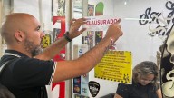 Megaoperativo en Córdoba: clausuran una galería céntrica por una red de celulares robados