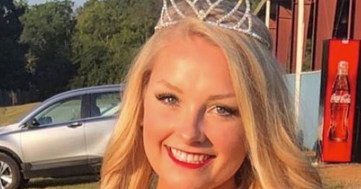 Flatmates 'found cheerleader's newborn baby dead' while she went to McDonald's