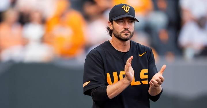 San Francisco Giants Tennessee Volunteers coach Tony Vitello as its new manager