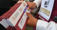 Inicia entrega de tarjetas de la Pensión Mujeres Bienestar para mujeres de 60 a 64 años