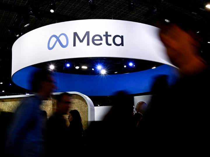 Meta shifts Metaverse executive to AI following job cuts