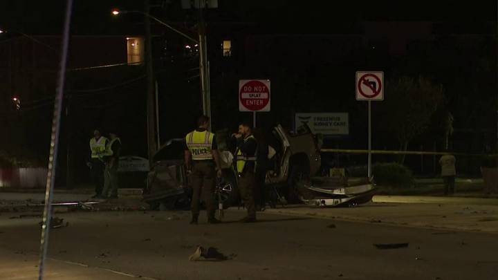2 hospitalized after multi-vehicle crash on West Side, SAFD says