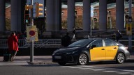 Los VTC arrinconan al taxi local en los municipios catalanes