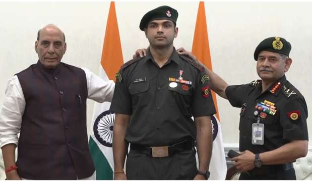 Olympian Neeraj Chopra Conferred Honorary Lt. Colonel; Defence Minister, COAS at Ceremony