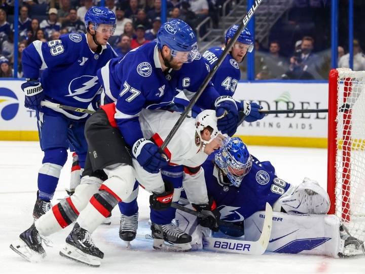 Senators' Shane Pinto plays the role of hero in win over Lightning