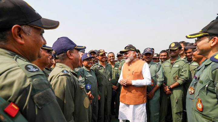 PM Modi greets Air Force personnel on Air Force Day