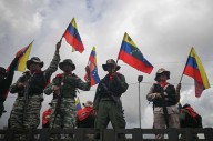 Inicia Maduro despliegue militar en Venezuela para «defender la soberanía»