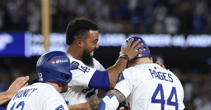 MLB Playoff Roundup: Cubs stay alive as Dodgers advance