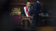 Antiguos tuits del nuevo Presidente de Perú sobre "sexo" y "mujeres" resurgen como una carga de su pasado