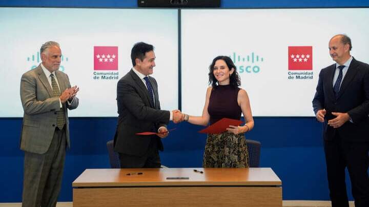 Ayuso anuncia en Texas un acuerdo con Cisco para reforzar la ciberseguridad y la transformación digital de la Administración madrileña