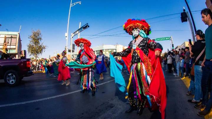 ¡Toma precauciones! Habrá cierres viales este 2 de noviembre por el desfile del Día de Muertos