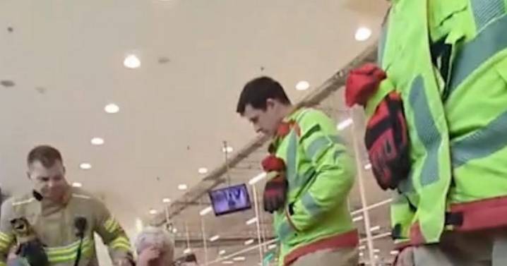 Sainsbury's 'very sorry' after 10 people stuck in lift for two hours