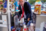 Washington lawyer on furlough lives out dream of running a hot dog cart