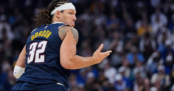 Stephen Curry's 42 points lift Warriors over Nuggets in thrilling 137