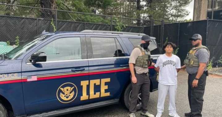¡Piensa antes de publicar! ICE espiará las redes sociales día y noche