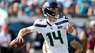 'Monday Night Football' NFL player prop picks from self-learning AI for Bucs