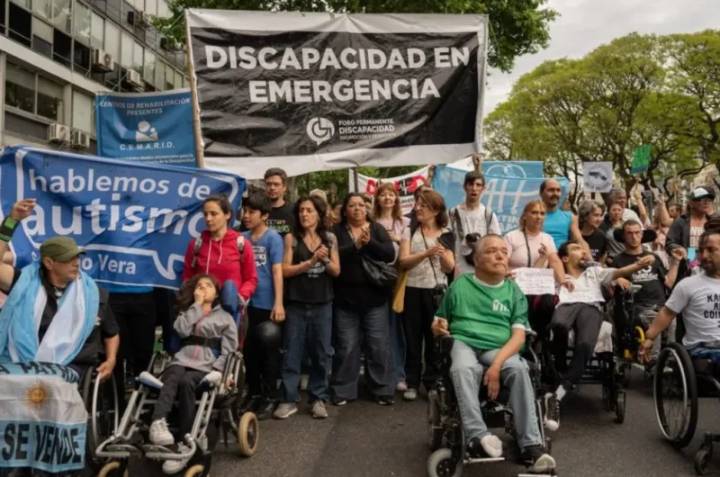 El Gobierno anunció un aumento para las prestaciones por discapacidad: de cuánto será