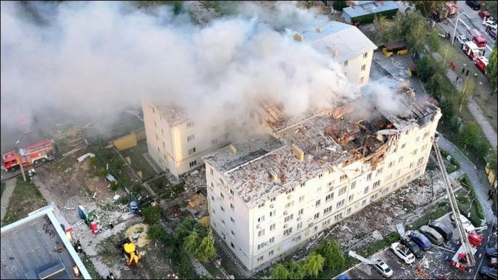 Ukraine Claims 6 Killed In Russia's Overnight Strikes; Putin