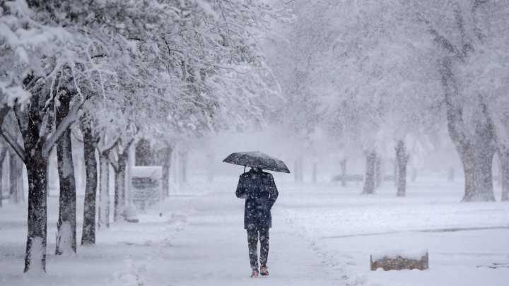 Michigan winter predictions from almanacs, weather service. How cold it will get