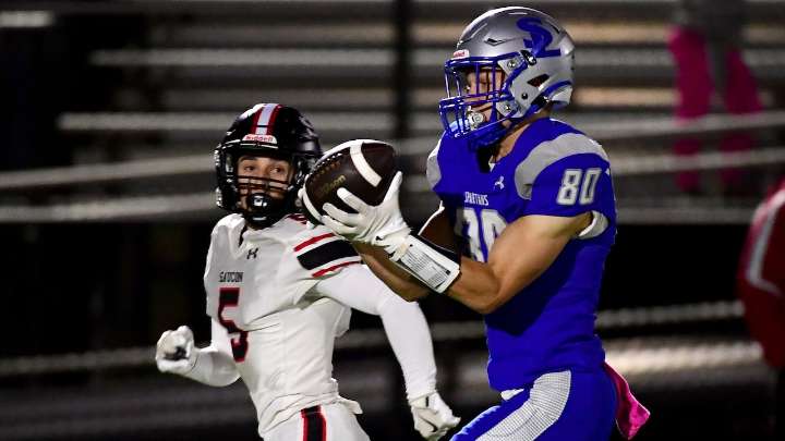 Southern Lehigh football scores 49 points in 1st half to snap Saucon’s streak, move to 9