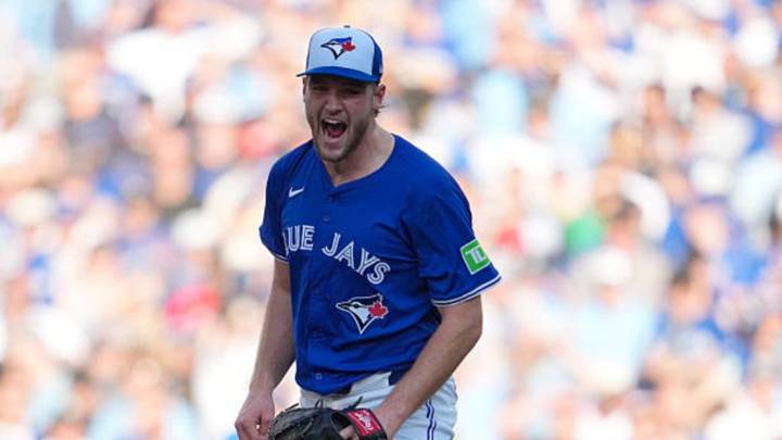 Azulejos de Toronto aplastó a los Yanquis y colocó la serie...