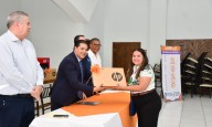 Reconocen al magisterio estatal: entregan premios del Sorteo del Día del Maestro 2025