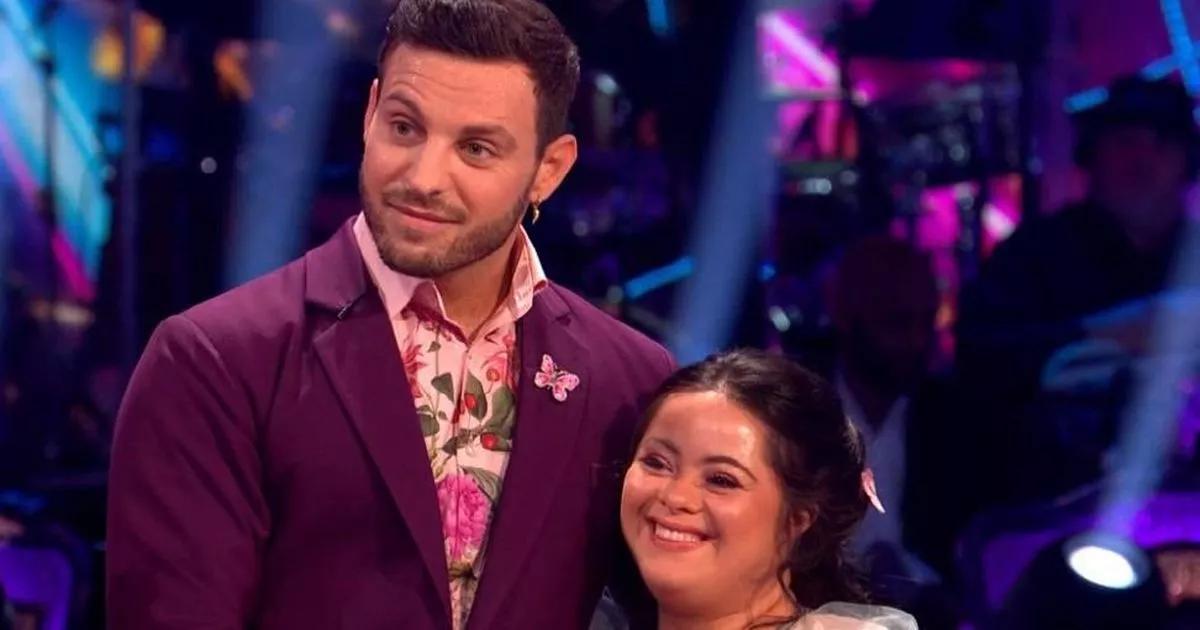 BBC Strictly Come Dancing's Ellie Goldstein leaves fans 'sobbing' after performance
