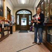 Trump ends Canada access at shared border library