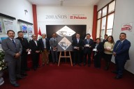 Presentan estampilla conmemorativa por los 200 años del Diario Oficial El Peruano