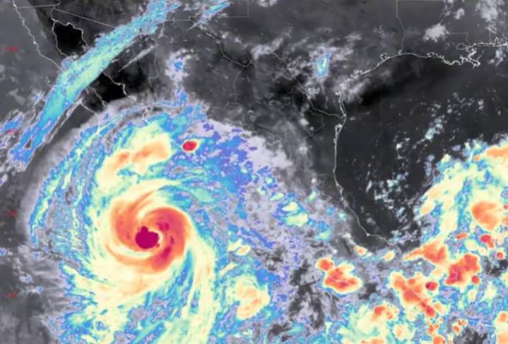 Huracán “Priscilla” toma fuerza en el Pacífico y ya es categoría 2: Jalisco bajo alerta por lluvias fuertes