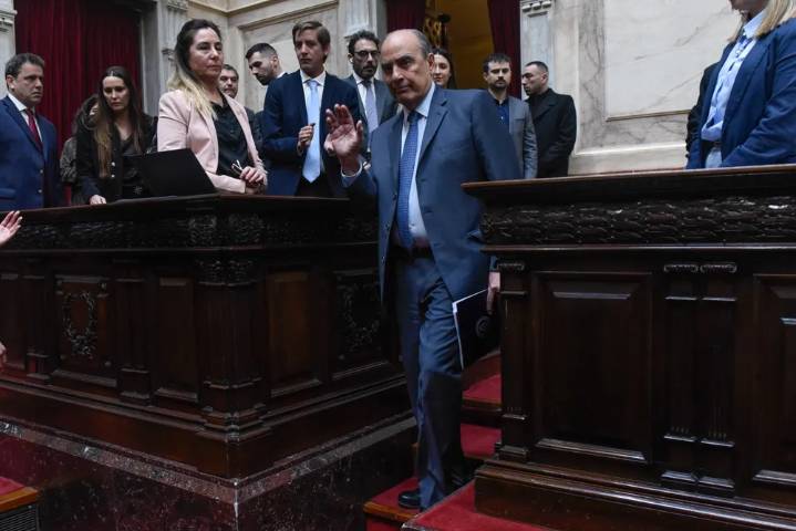 El Gobierno le baja el tono al pedido de EE.UU. y dice que no hay motivo para «excluir» a China del país