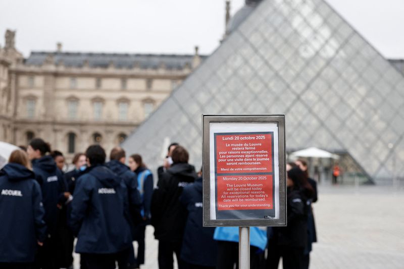 Louvre heist sparks security scramble across French museums