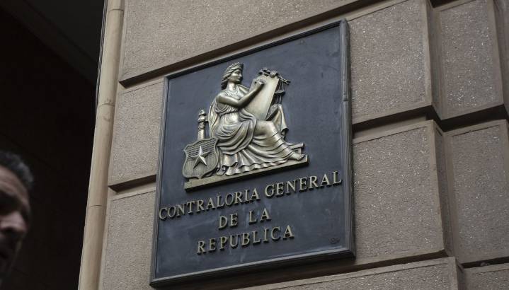 Contraloría ordena sumario en Municipalidad de La Florida: Detectaron debilidades en gestión de horas extras