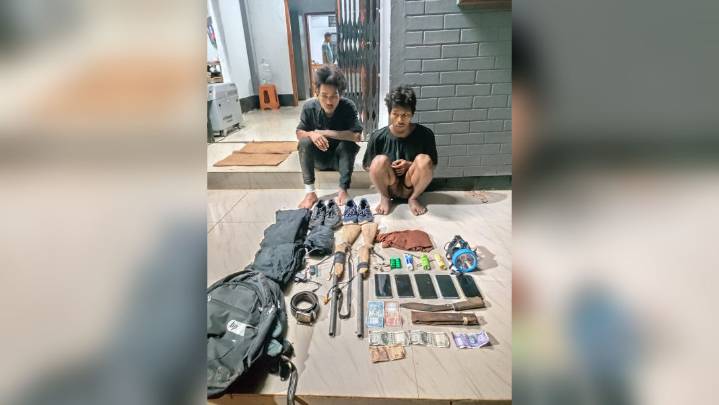 Two habitual offenders arrested after accident exposed stolen bike and arms cache in North Garo Hills