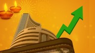 Nifty hits new 52