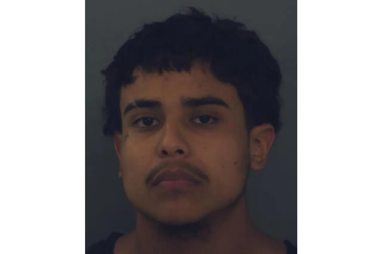 El Paso: Lo detienen tras persecución en Mustang